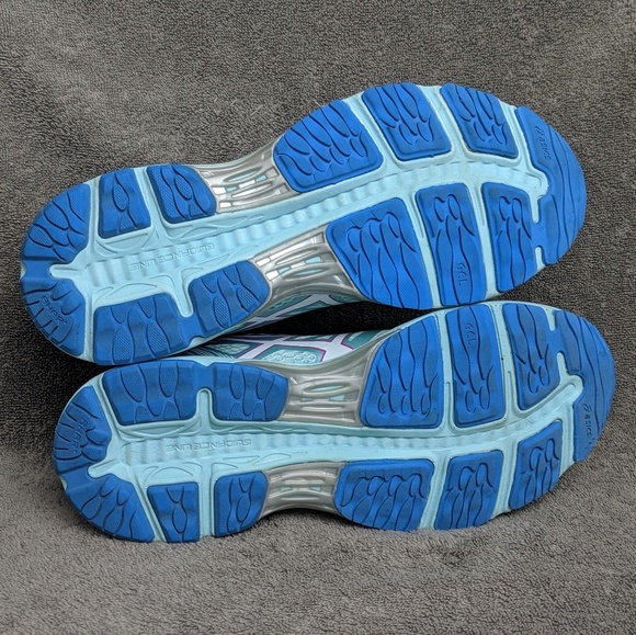 Asics Gel-Cumulus 18 - Picture 2 of 8